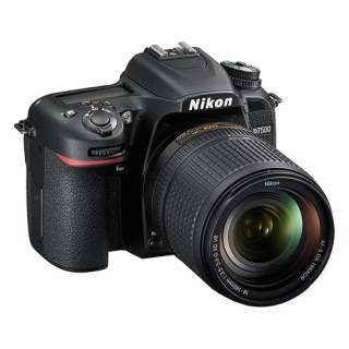 

Nikon D7500 Kit 18-200mm (US)