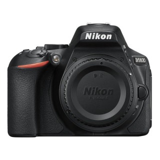 

Nikon D5600 Kit (AF-P 18-55 VR) Black (US)